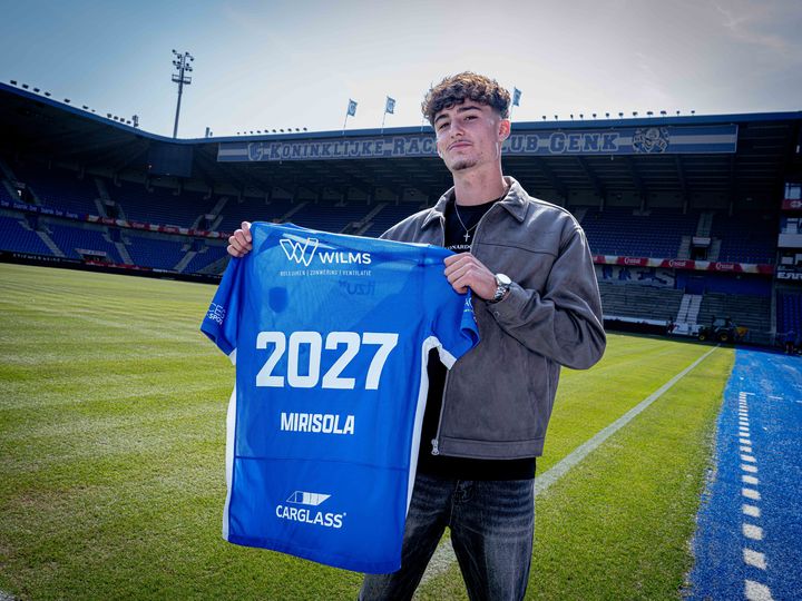 Genks Jeugdproduct Robin Mirisola (17) verlengt contract tot 2027